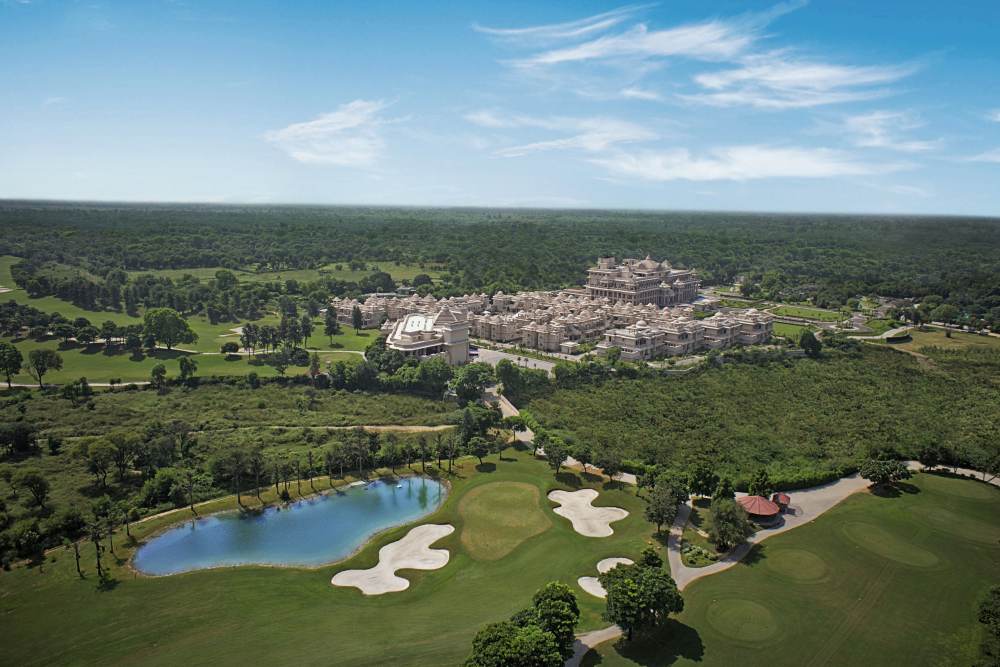 27-hole Jack Nicklaus Signature golf course